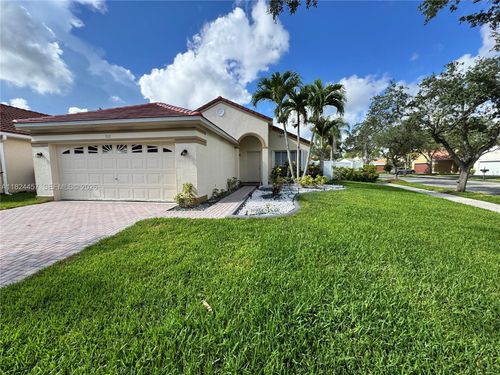 922 Falling Water Rd, Weston, FL, 33326-3554 | Card Image