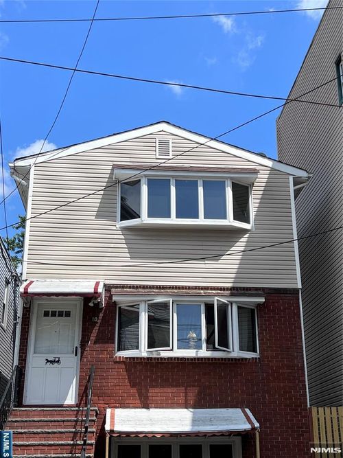 10 Roosevelt Ter, Irvington, NJ, 07111-4515 | Card Image
