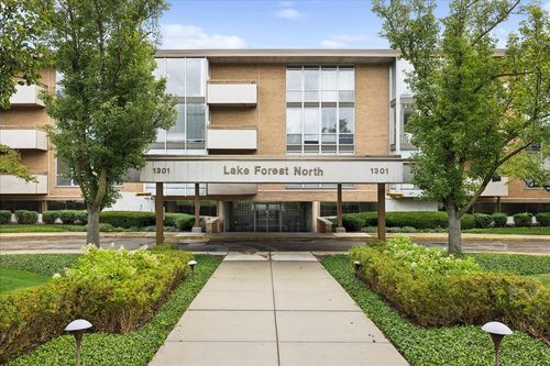 unit-335-1301 N Western Ave, Lake Forest, IL, 60045-1295 | Card Image