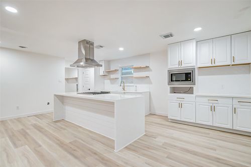 7226 Troulon Dr, Houston, TX, 77074-5922 | Card Image