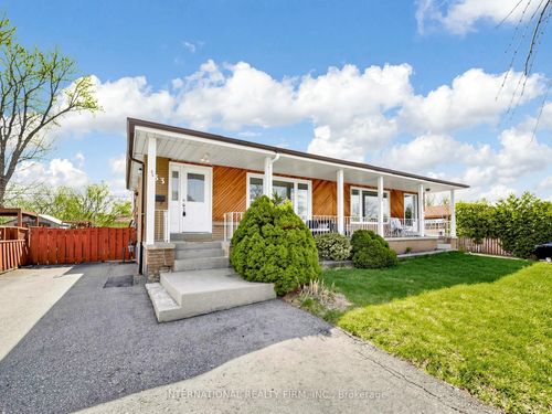 33 Danesbury Crescent, Brampton, ON, L6T1T2 | Card Image