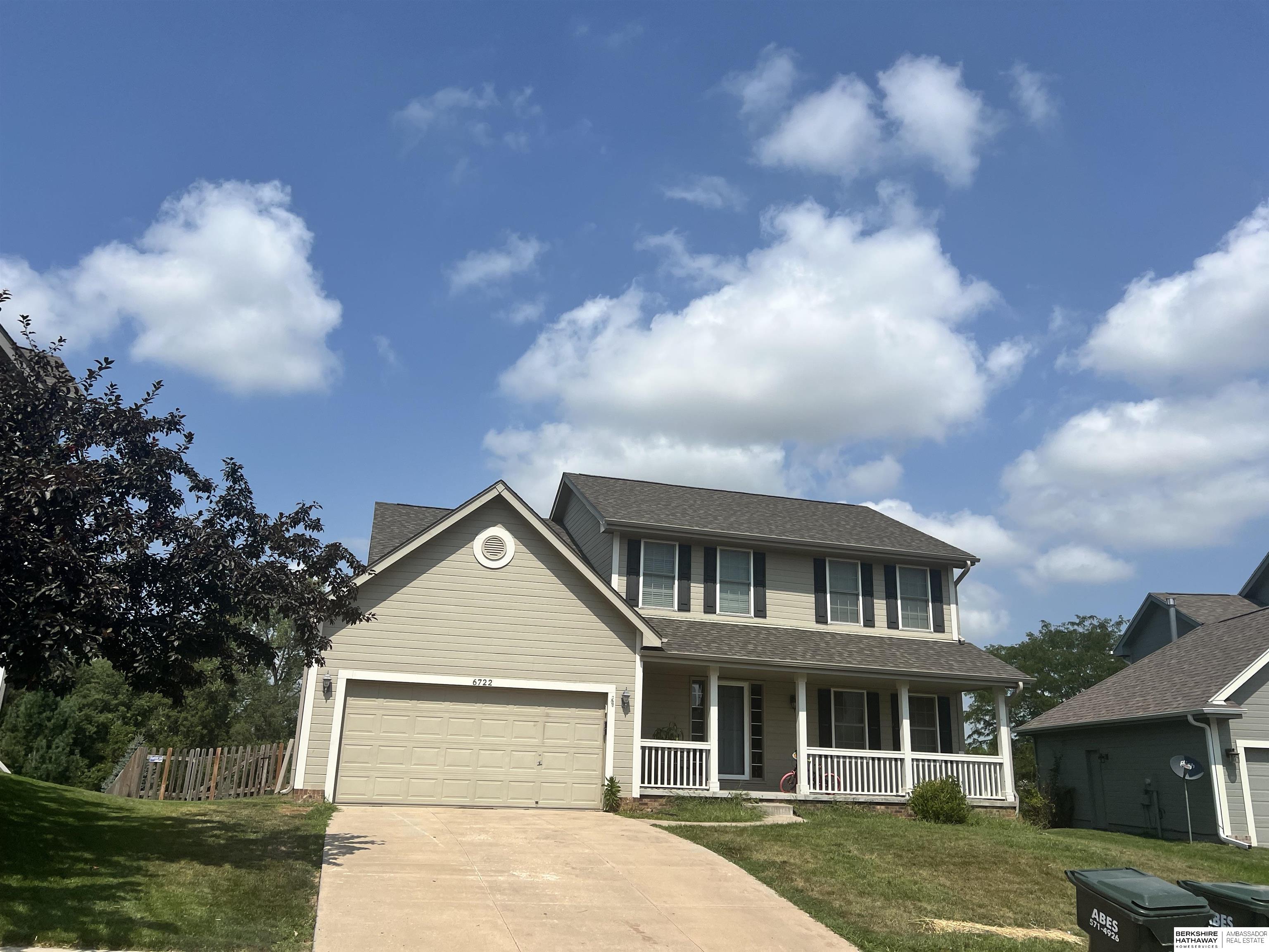 153rd St, Omaha, NE 68116