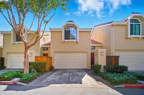 22 Sea Crest Ter, Fremont, CA, 94536-4376 | Card Image