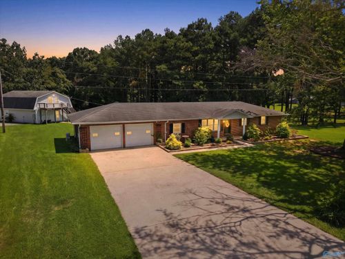 20510 Old Elkmont Rd, Athens, AL, 35614-5644 | Card Image