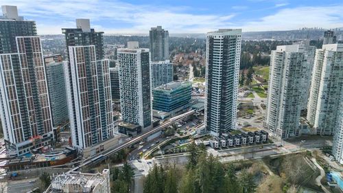 13830 100 Ave, Surrey, BC, V3T1J5 | Card Image