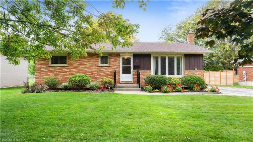 60 Forsythe Ave, Brantford, ON, N3R3L7 | Card Image