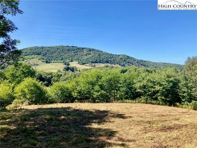 Pastoral and ridge views! | Image 2