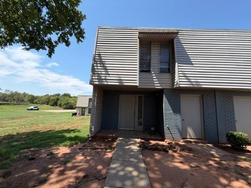 apt-k77-1400 N Perkins Rd, Stillwater, OK, 74075-5770 | Card Image