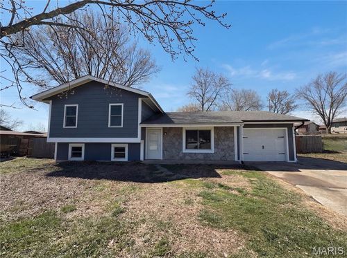 945 Countryside Drive, Troy, MO, 63379 | Card Image