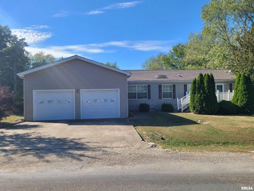 427 N Hun St, Colchester, IL, 62326-1119 | Card Image