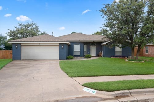 807 Cedar Ave, Idalou, TX, 79329-9029 | Card Image