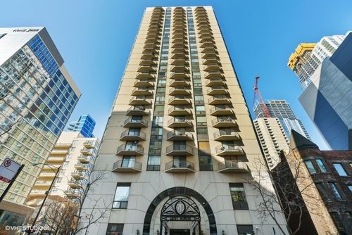 1002-70 W Huron St, Chicago, IL, 60654-5339 | Card Image