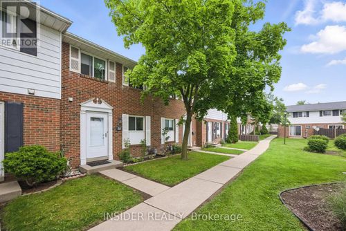 3089 Meadowbrook Lane, Windsor, ON, N8T3C5 | Card Image