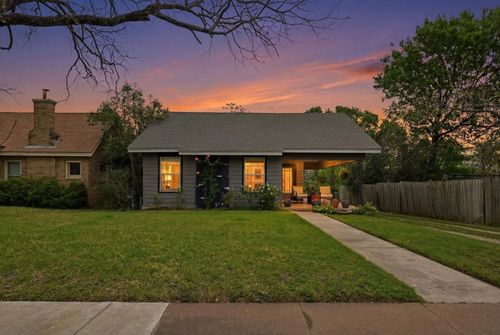 909 N 34th St, Waco, TX, 76710-5442 | Card Image