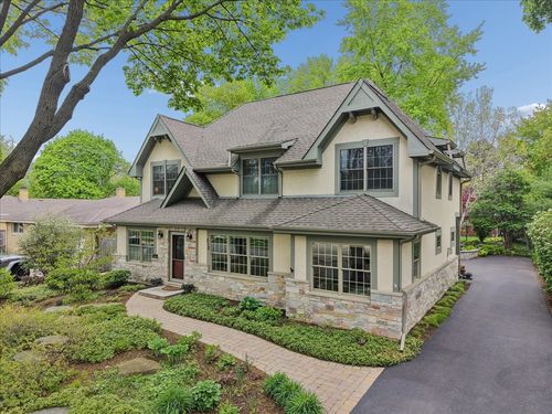 512 Oak St, Libertyville, IL, 60048-2737 | Card Image