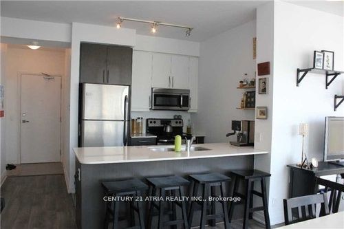 1004-530 St Clair Avenue W, York, ON, M6C0A2 | Card Image