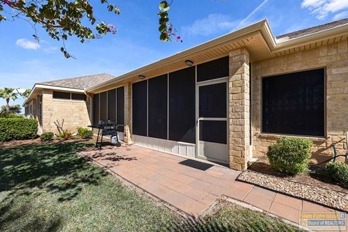 40 Torrey Pines Rd, Laguna Vista, TX, 78578-2860 | Card Image