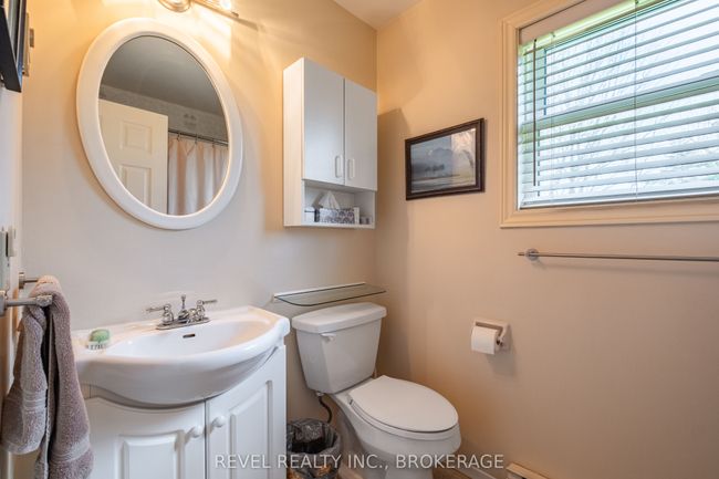 3744 Copper Kettle Dr, House other with 4 bedrooms, 4 bathrooms and 4 parking in Inverary ON | Image 26