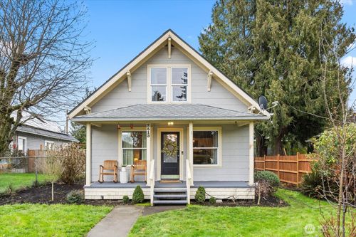 2513 Cleveland Ave, Everett, WA, 98201-3333 | Card Image