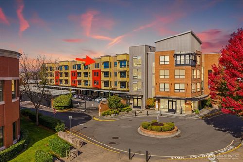 311-210 W Pioneer, Puyallup, WA, 98371-5325 | Card Image