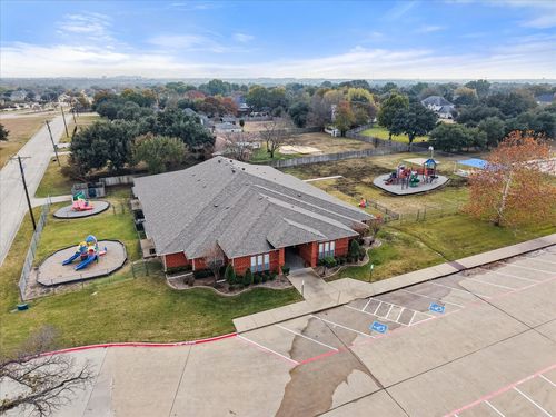 1770 Country Club Dr, Mansfield, TX, 76063-2621 | Card Image