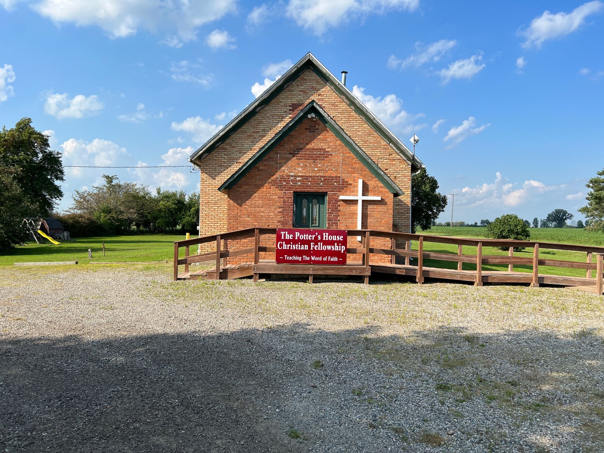 Peck Rd, Croswell, MI 48422
