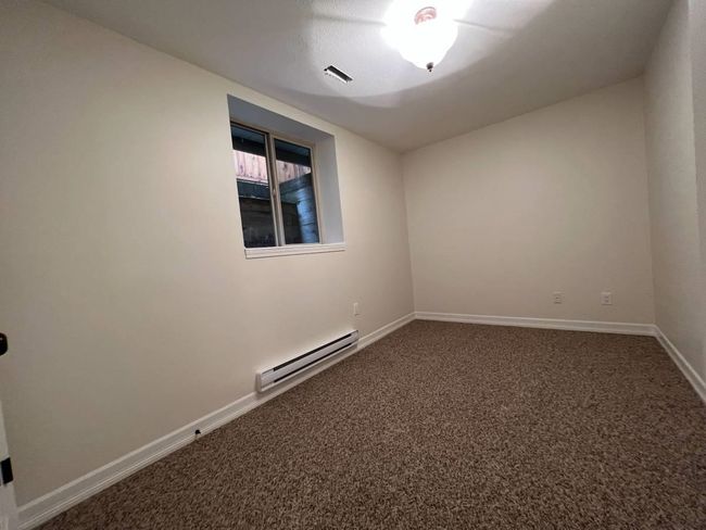 SUITE - 13863 Docksteader Loop, House other with 2 bedrooms, 1 bathrooms and null parking in Maple Ridge BC | Image 11