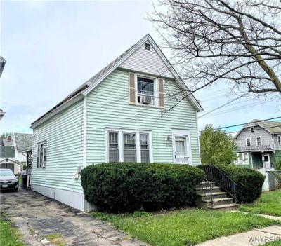 W - 276 N Ogden Street, House other with 4 bedrooms, 1 bathrooms and null parking in Buffalo NY | Image 2