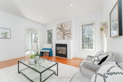 43 Buckhorn Ave, House other with 4 bedrooms, 3 bathrooms and 6 parking in Richmond Hill ON | Image 2