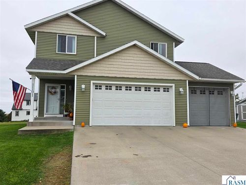 1101 E Main St, Cleveland, MN, 56017-1500 | Card Image