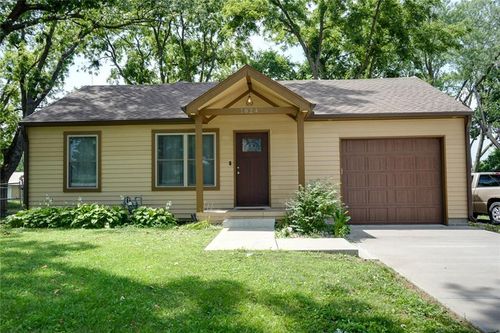 1824 N Blue Mills Rd, Independence, MO, 64058-1700 | Card Image