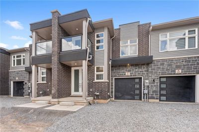 22 - 5672 Dorchester Rd, Townhouse with 3 bedrooms, 2 bathrooms and 2 parking in Niagara Falls ON | Image 2