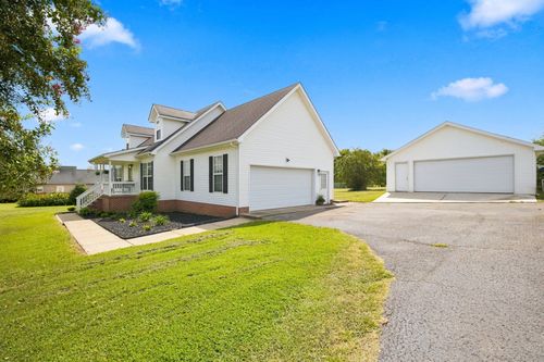 149 Tyler Dr, Shelbyville, TN, 37160-7033 | Card Image