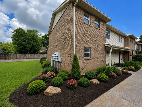 2101 Emery Ln, Franklin, TN, 37064-8926 | Card Image