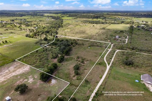 235 Alexandra Ln, Dale, TX, 78616-2990 | Card Image