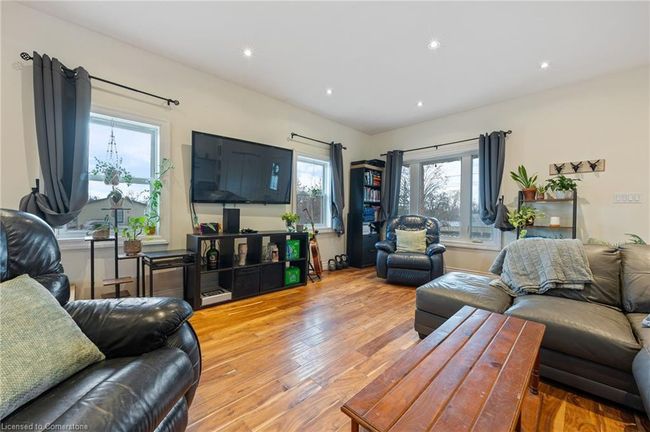 51 Echo St E, House other with 2 bedrooms, 1 bathrooms and 4 parking in Cayuga ON | Image 4