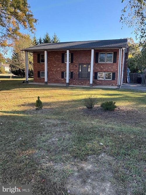 10 Wynngate Ct, FREDERICKSBURG, VA, 22405-2851 | Card Image