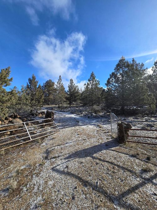 2527 Canvasback Dr, Bonanza, OR, 97623 | Card Image