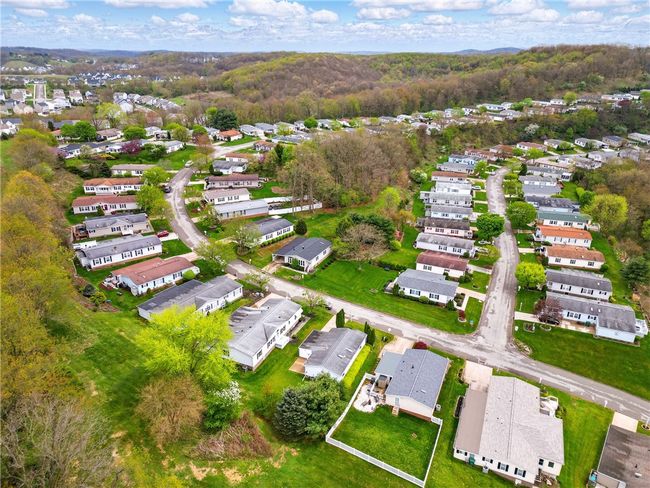 127 Rock Lake Dr, House other with 2 bedrooms, 2 bathrooms and 2 parking in Zelienople PA | Image 27