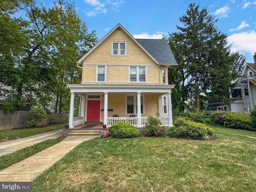 136 E Central Ave, MOORESTOWN, NJ, 08057-3656 | Card Image