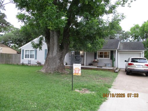 112 Chinaberry St, Lake Jackson, TX, 77566-5814 | Card Image
