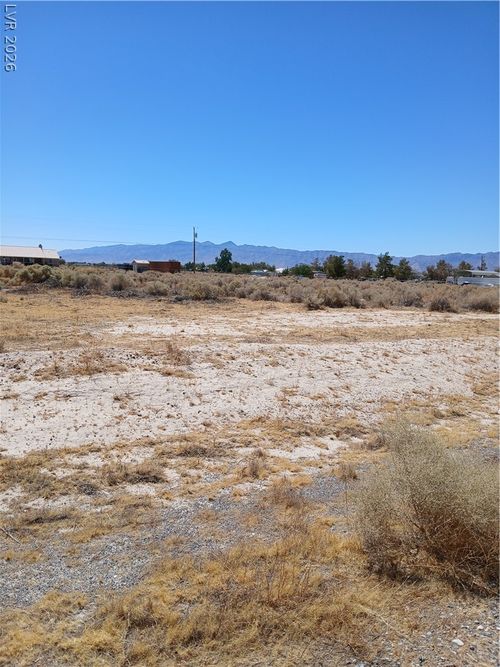 2701 Idlewild St, Pahrump, NV, 89048-6238 | Card Image