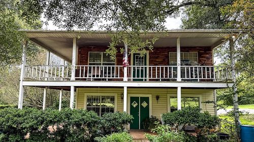 1525 Fm 3266, Palestine, TX, 75801-1885 | Card Image