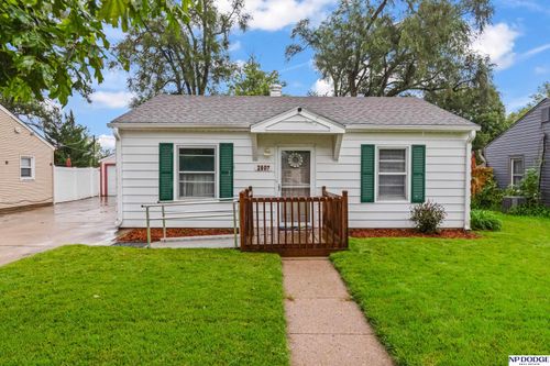 2807 Crawford Street, Bellevue, NE, 68005 | Card Image