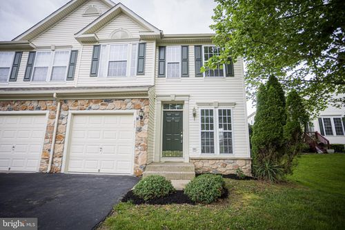 556 Mockingbird Way, WARRINGTON, PA, 18976-3017 | Card Image