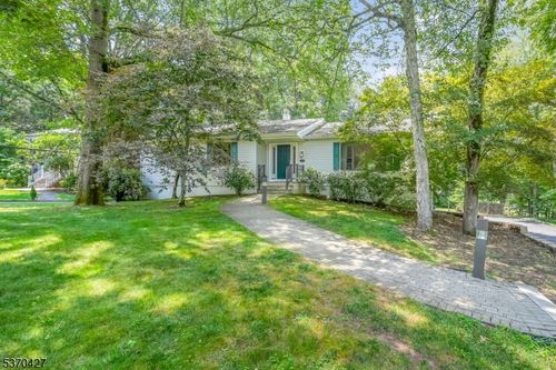 43 Stonewyck Dr, Chatham Twp, NJ, 07928-1321 | Card Image