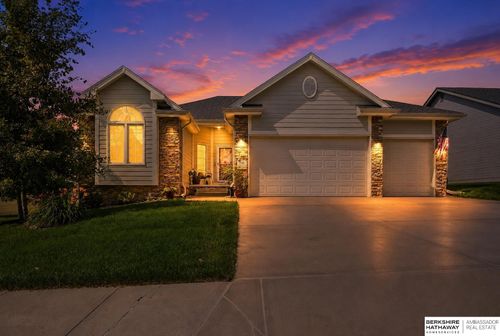 7120 N 146th St, Bennington, NE, 68007-1526 | Card Image