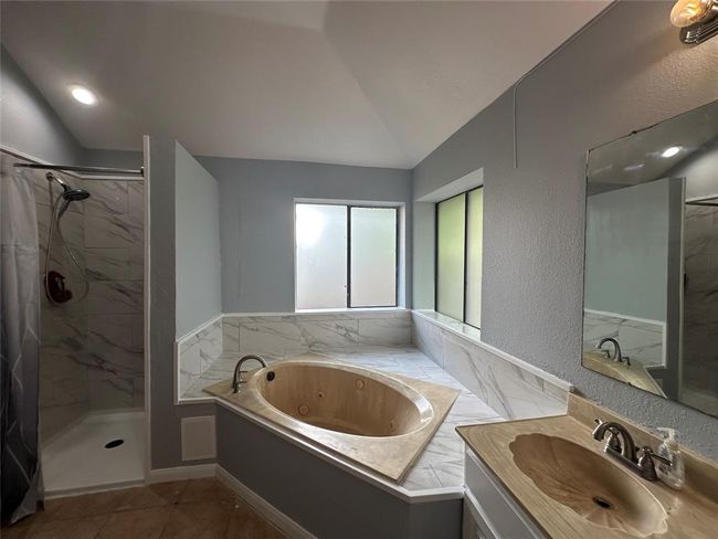 8730 Pines Place Dr, House other with 3 bedrooms, 2 bathrooms and 2 parking in Humble TX | Image 14