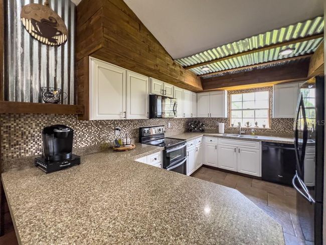 812 Jameson Rd, House other with 3 bedrooms, 2 bathrooms and null parking in Lithia FL | Image 50