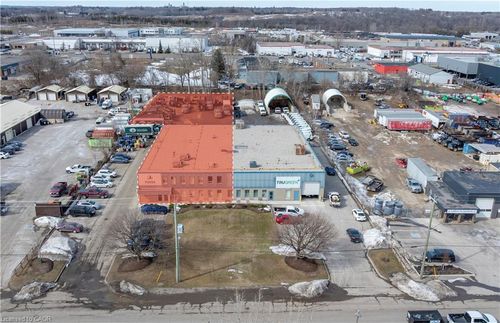 b-13 Centennial Rd, Kitchener, ON, N2B3E9 | Card Image